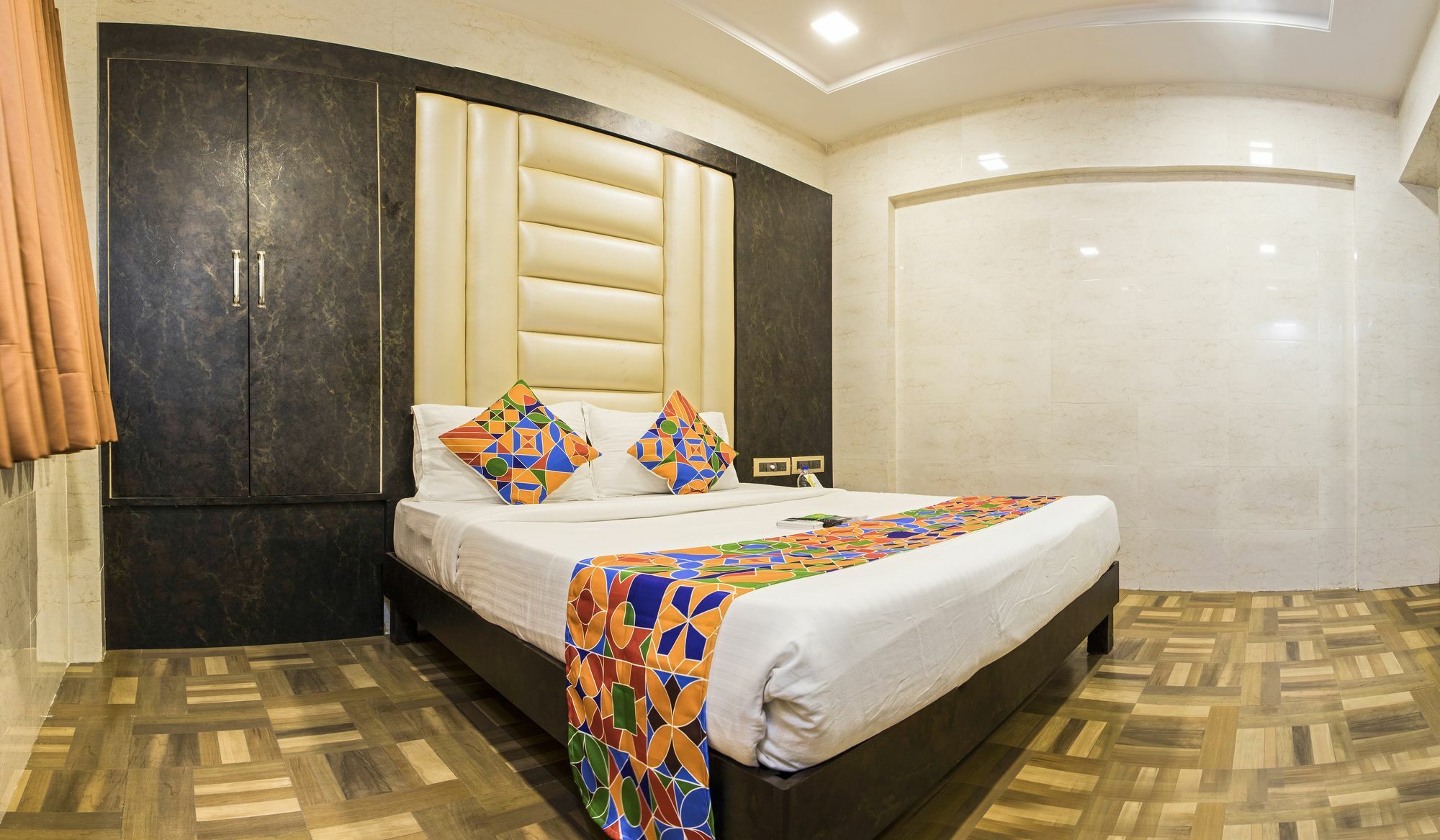 孟买 Vaccinated Staff - Oyo 22055 Dadar Residency酒店 外观 照片